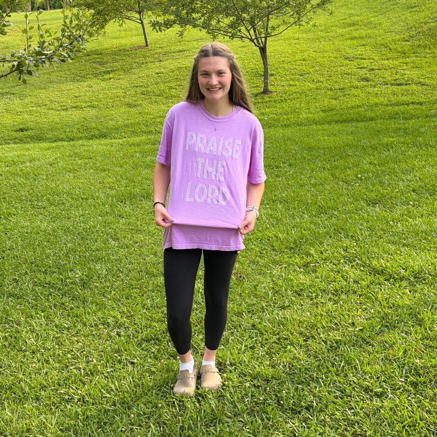Lilac Praise the Lord Tee