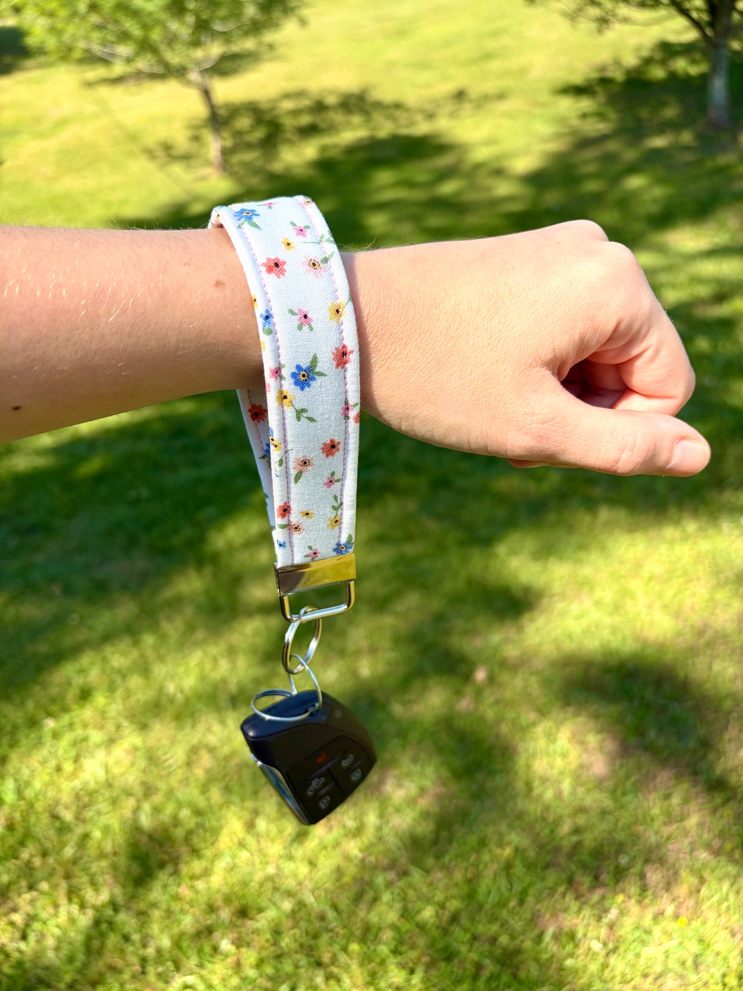 Pocket Full of Posies Keychain Wristlet